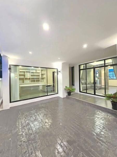 Pieamsuk Kanchanapisek - Baan Kluay, Nonthaburi, บ้านกล้วย-ไทรน้อย, Phimonrat, Bang Bua Thong, Nonthaburi, 5 Bedrooms, 240 sqm, Single Detached House For Sale, by Connex Property, 500535461 - DDproperty.com