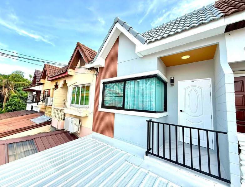 บ้านทาวน์เฮาส์รีโนเวทใหม่ทั้งหลัง พร้อมเข้าอยู่ ซอยสวนผัก 19 ตลิ่งชัน, กรุงเทพ, , ตลิ่งชัน, กรุงเทพ, 100 ตร.ม., ทาวน์เฮ้าส์ ขาย, โดย Connex Property, 500535529 - DDproperty.com