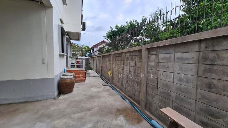บ้านเดี่ยว 2 ชั้น โซนหมู่บ้านหงส์ประยูร ห่างสถานีรถไฟฟ้า 2 กม.สถานีบางพลู, นนทบุรี, บางกรวย ไทรน้อย, บางรักพัฒนา, บางบัวทอง, นนทบุรี, 250 ตร.ม., บ้านเดี่ยว ขาย, โดย Connex Property, 500535569 - DDproperty.com