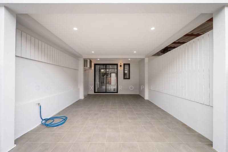 Wang Thong Village 1, Bangkok, , Khlong Kum, Bueng Kum, Bangkok, 2 Bedrooms, 110 sqm, Townhouse For Sale, by Connex Property, 500535597 - DDproperty.com