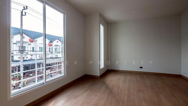 Townhouse in Soi Chinnakhet 2, Thung Song Hong Subdistrict, Lak Si District, Bangkok, , Thung Song Hong, Lak Si, Bangkok, 3 Bedrooms, 163 sqm, Townhouse For Sale, by Connex Property, 500535952 - DDproperty.com