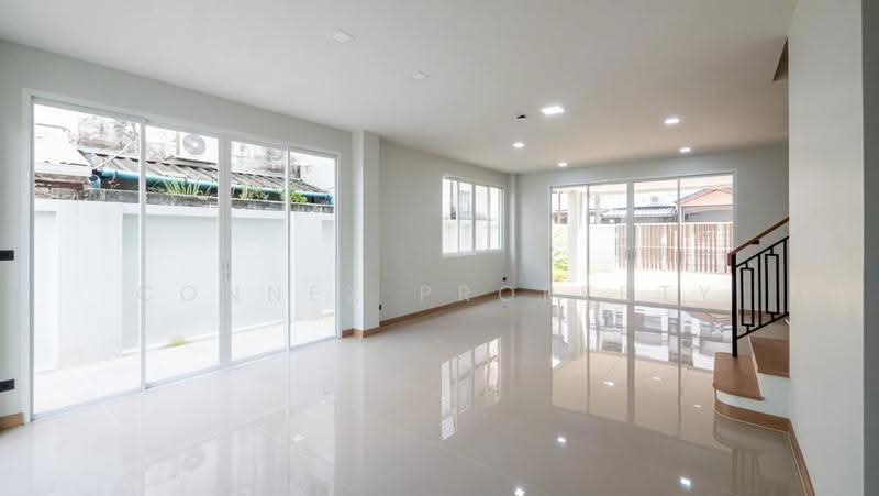 Townhouse in Soi Chinnakhet 2, Thung Song Hong Subdistrict, Lak Si District, Bangkok, , Thung Song Hong, Lak Si, Bangkok, 3 Bedrooms, 165 sqm, Townhouse For Sale, by Connex Property, 500535954 - DDproperty.com