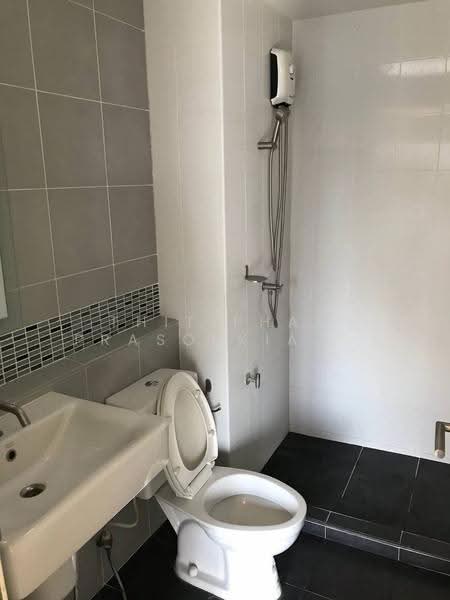 Dcondo Sukhumvit 109, Samut Prakan, 1959 Soi Sukhumvit 109, Sukhumvit Road, Samrong Nua, Muang Samut Prakarn, Samut Prakan, Studio, 30 sqm, Condo For Rent, by Thitiphan Prasopkiatpoca, 500536341 - DDproperty.com