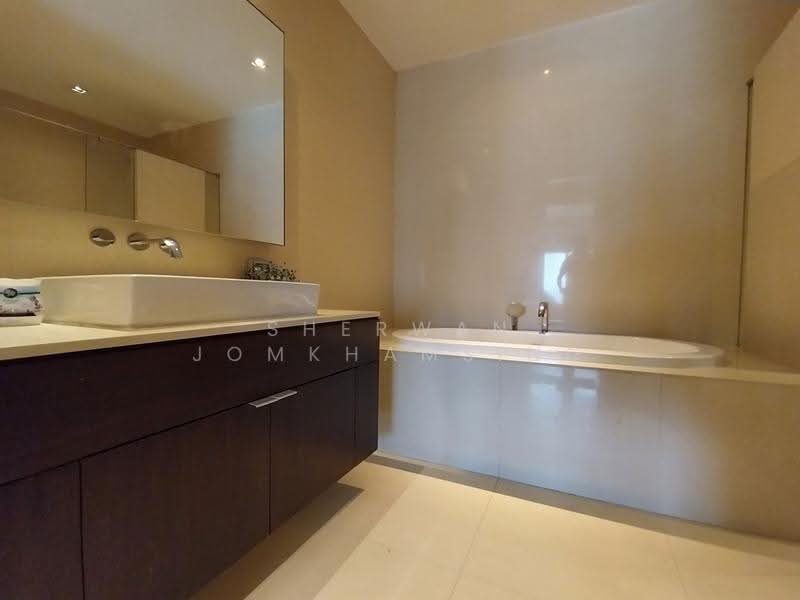 The Madison, Bangkok, Sukhumvit 41, Khlong Tan Nua, Watthana, Bangkok, 2 Bedrooms, 115 sqm, Condo For Rent, by Sherwan Jomkhamsing, 500536521 - DDproperty.com