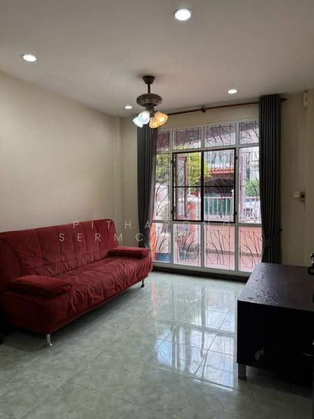 Uthong Place 3 : อู่ทองเพลส โครงการ 3, ปทุมธานี, ซอย เปียร์นนท์, คูคต, ลำลูกกา, ปทุมธานี, 120 ตร.ม., ทาวน์เฮ้าส์ ให้เช่า, โดย Pithapong Sermchatcharoenkan, 500536551 - DDproperty.com