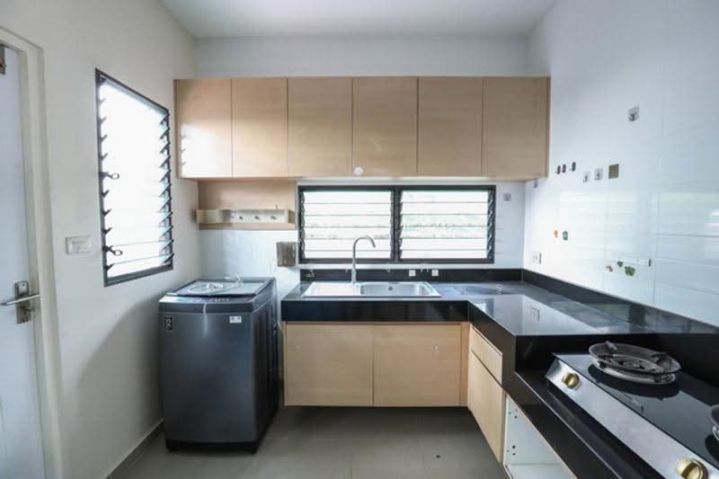 Mantana Kalapapruk-Wongwaen, Bangkok, 379 Kanchanaphisek Road, Lak Song, Bang Khae, Bangkok, 4 Bedrooms, 220 sqm, Single Detached House For Rent, by นัฐพงค์ มณีอัครเนตร, 500536562 - DDproperty.com