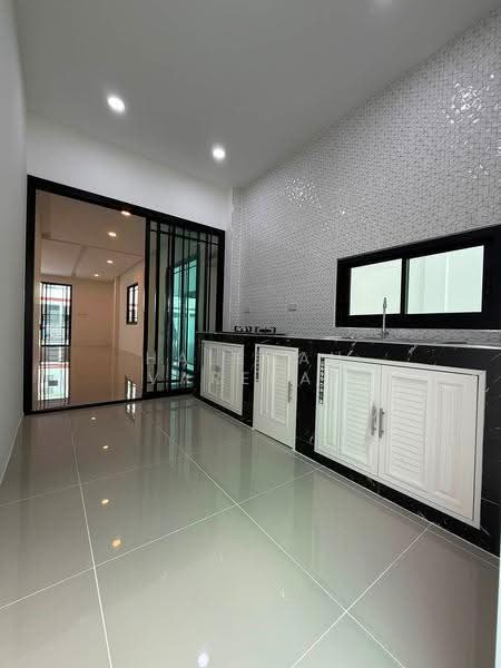 Chom Thong Village, Phuket, Wichit, Muang Phuket, Phuket, 4 Bedrooms, 120 sqm, Semi-Detached House (Twin House) For Sale, by Halemah Varerat, 500536569 - DDproperty.com