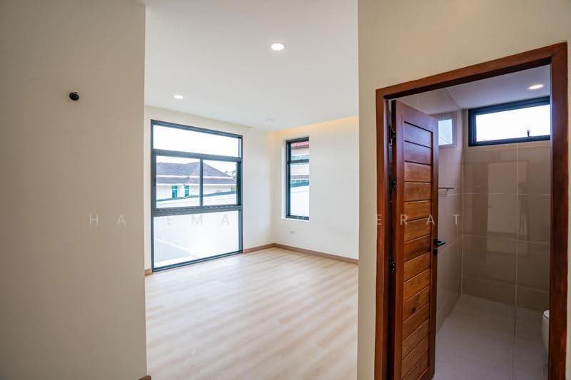 หมู่บ้านจอมทอง, Phuket, Wichit, Muang Phuket, Phuket, 3 Bedrooms, 300 sqm, Single Detached House For Sale, by Halemah Varerat, 500536577 - DDproperty.com