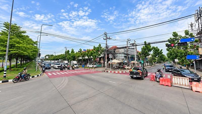 ที่ดินสร้างบ้าน สาย2 ซ.ทวีวัฒนา-กาญจนาภิเษก10, กรุงเทพ, ทวีวัฒนา-กาญจนาฯ, ทวีวัฒนา, กรุงเทพ, 614 ตร.ม., Land ขาย, โดย Shaporn Supvilaiphisan, 500536579 - DDproperty.com