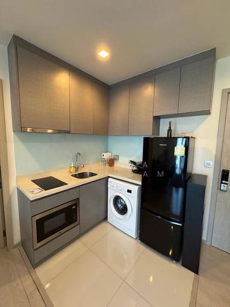 Rhythm Sukhumvit 36-38, Bangkok, 55 Soi Sukhumvit 36, Sukhumvit Road, Phra Kanong, Khlong Toei, Bangkok, 2 Bedrooms, 55 sqm, Condo For Rent, by Farida Phetnuam, 500536648 - DDproperty.com