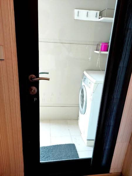 Prive by Sansiri, Bangkok, 68 Soi Ruamrudee, Wireless Road, Lumphini, Pathum Wan, Bangkok, 2 Bedrooms, 98 sqm, Condo For Rent, by Farida Phetnuam, 500536674 - DDproperty.com