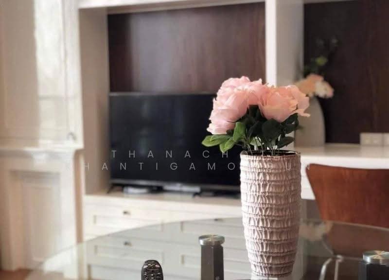 The Lumpini 24, Bangkok, Sukhumvit 24 Road, Khong Tan, Khlong Toei, Bangkok, 2 Bedrooms, 55 sqm, Condo For Rent, by Thanachot Khantigamongun, 500536679 - DDproperty.com