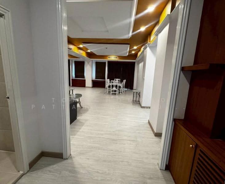 Chaidee Mansion, Bangkok, 75-7 Soi Sukhumvit 11, Khlongtoei Nua, Watthana, Bangkok, 3 Bedrooms, 300 sqm, Apartment For Rent, by Tongchompoo Pattanachaiwongkoon, 500536730 - DDproperty.com