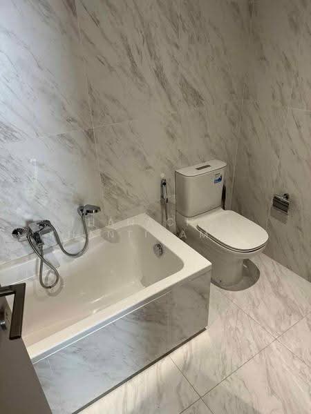 Fynn Asoke, Bangkok, 28 Sukhumvit 10 Alley, Khlong Toei, Bangkok, 2 Bedrooms, 53 sqm, Condo For Rent, by Thanachot Khantigamongun, 500536744 - DDproperty.com