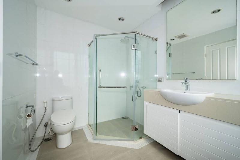 Siri Residence, Bangkok, 21 Soi Sukhumvit 24, Khong Tan, Khlong Toei, Bangkok, 2 Bedrooms, 105 sqm, Condo For Rent, by Tongchompoo Pattanachaiwongkoon, 500536747 - DDproperty.com