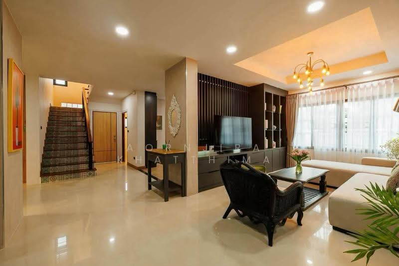 house, Chiang Mai, Mae Hia, Muang Chiang Mai, Chiang Mai, 5 Bedrooms, 380 sqm, Villa For Rent, by Aornjira Khatthima, 500536802 - DDproperty.com
