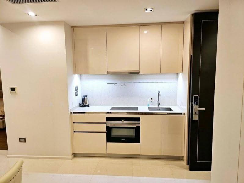 The Bangkok Sathorn : เดอะ แบงค็อก สาทร, กรุงเทพ, 111 ถนนสาทรใต้, ยานนาวา, สาทร, กรุงเทพ, 61 ตร.ม., Condo ให้เช่า, โดย Farida Phetnuam, 500536861 - DDproperty.com