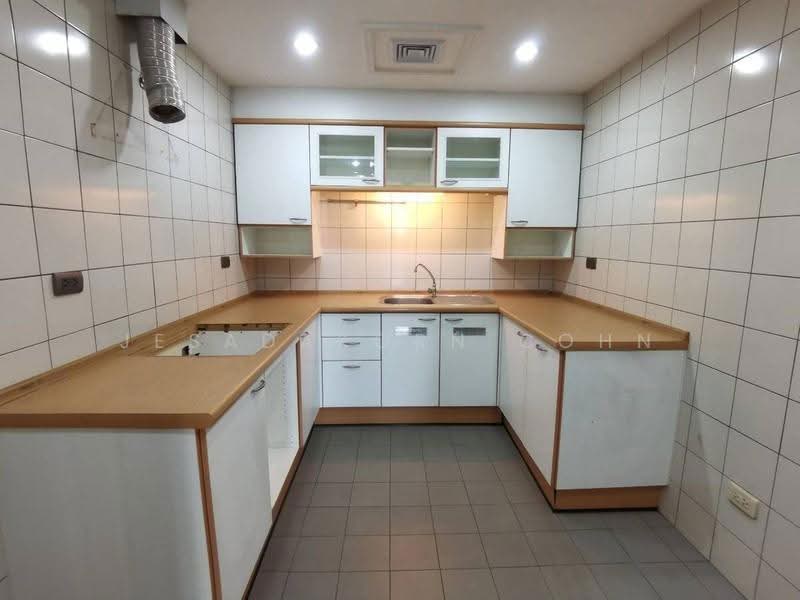 All Seasons Mansion, Bangkok, Soi Ruamrudee, Wireless Road, Lumphini, Pathum Wan, Bangkok, 2 Bedrooms, 137 sqm, Condo For Sale, by Jesadakorn Cohn, 500536882 - DDproperty.com