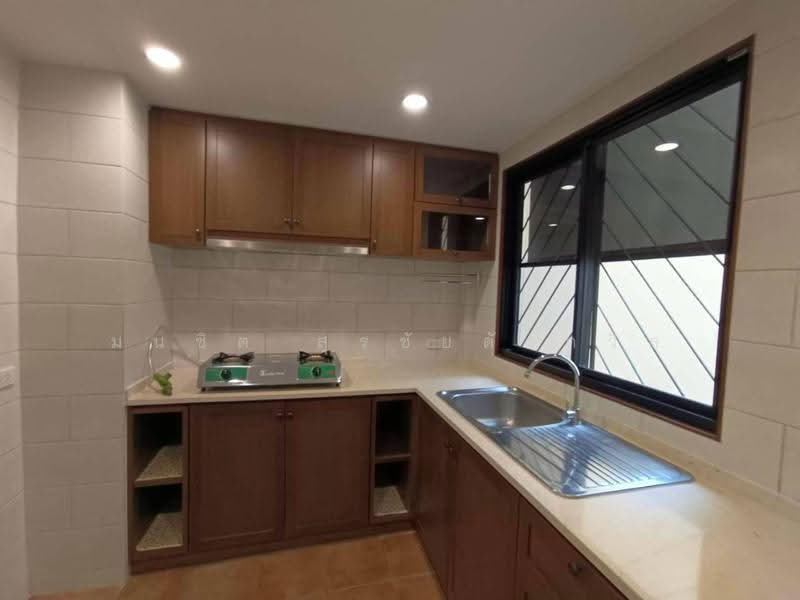 บ้าน โฮมออฟฟิศ ทาวน์เฮ้าส์ สุขุมวิท41, กรุงเทพ, สุขุมวิท, คลองตันเหนือ, วัฒนา, กรุงเทพ, 300 ตร.ม., Townhouse ให้เช่า, โดย Monchit Surachaidunthavin, 500536889 - DDproperty.com