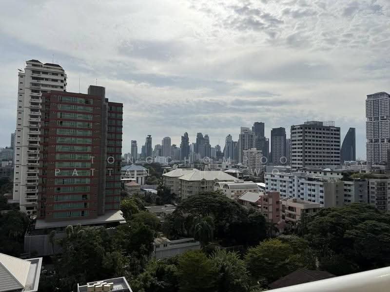 Baan Suanpetch, Bangkok, 18 Soi Sukhumvit 39, Khlong Tan Nua, Watthana, Bangkok, 2 Bedrooms, 135 sqm, Condo For Rent, by Tongchompoo Pattanachaiwongkoon, 500536958 - DDproperty.com