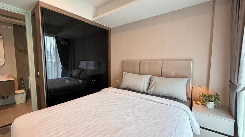 Lloyd Soonvijai-Thonglor, Bangkok, Soi Phetchaburi 47, Phetchaburi Road, Bang Kapi, Huai Khwang, Bangkok, 1 Bedroom, 32 sqm, Condo For Rent, by พชร ชาญศิริ, 500536986 - DDproperty.com