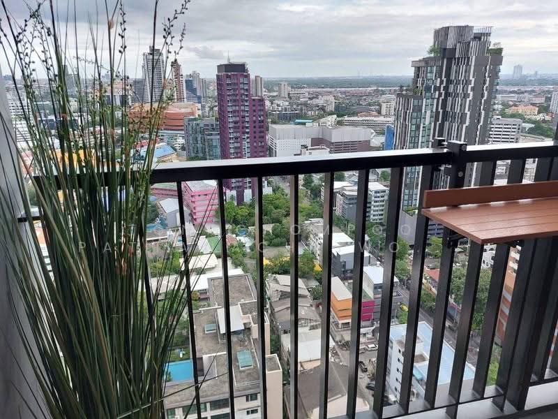 Maru Ekkamai 2, Bangkok, 70-5 Sukhumvit 63 Road, Phra Kanong Nua, Watthana, Bangkok, 1 Bedroom, 43 sqm, Condo For Sale, by Tongchompoo Pattanachaiwongkoon, 500536994 - DDproperty.com