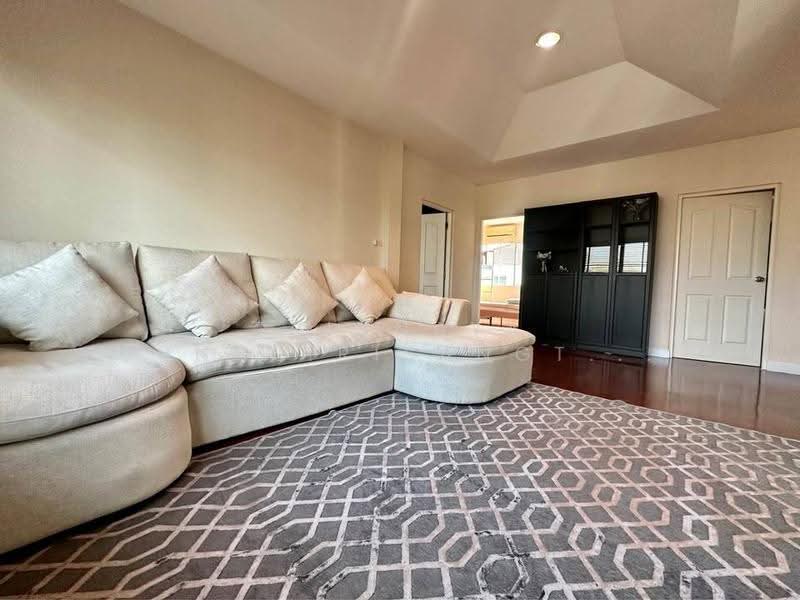 Nantawan Sathorn-Ratchaphruk, Bangkok, Soi Mooban Nanthawan, Bang Waek, Phasi Charoen, Bangkok, 4 Bedrooms, 352 sqm, Single Detached House For Rent, by Trinnaya Dungsirisangthong, 500537063 - DDproperty.com