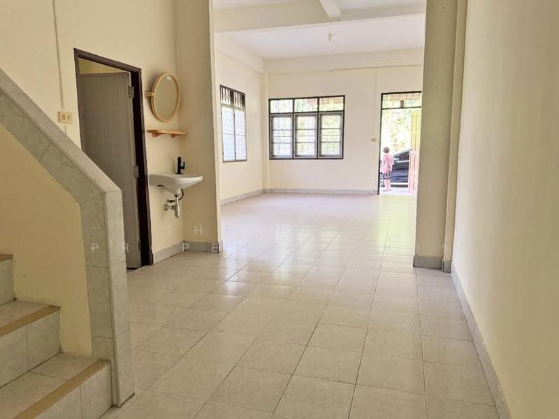 ร่มโพธิ์ทอง ฉะเชิงเทรา, Chachoengsao, Sothon, Muang Chachoengsao, Chachoengsao, 2 Bedrooms, 100 sqm, Townhouse For Sale, by The Best Property กีต้าร์ , 500537093 - DDproperty.com