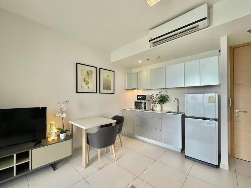 The Lofts Ekkamai, Bangkok, 1415 Sukhumvit Road, Phra Kanong Nua, Watthana, Bangkok, 1 Bedroom, 45 sqm, Condo For Rent, by Farida Phetnuam, 500537112 - DDproperty.com
