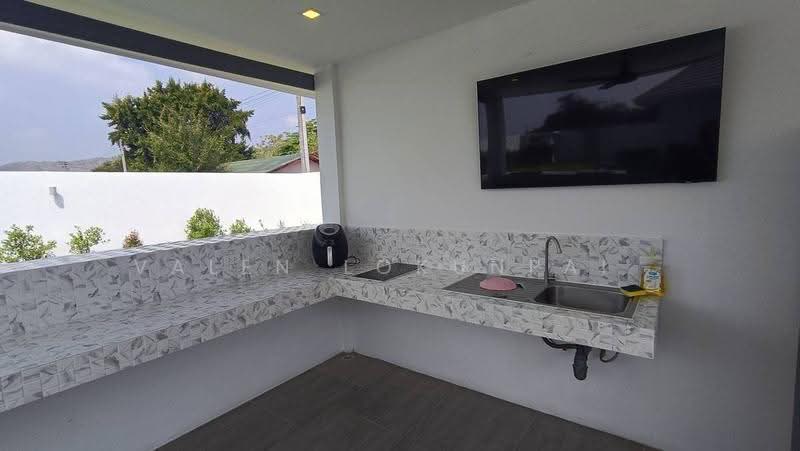 4-BR Villa, Prachuap Khiri Khan, Hin Lek Fai, Hua Hin, Prachuap Khiri Khan, 4 Bedrooms, 390 sqm, Villa For Sale, by Valen Lokunpai , 500537148 - DDproperty.com