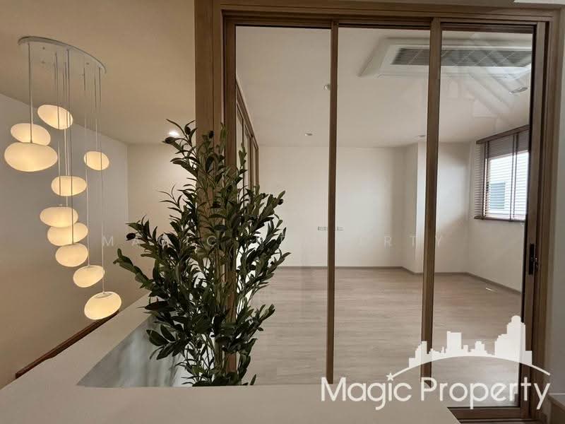 Nue Verse Krungthep Kreetha, Bangkok, Srinakarin - Romklao Road, Saphan Sung, Bangkok, 3 Bedrooms, 202 sqm, Townhouse For Rent, by Magic Property, 500537149 - DDproperty.com