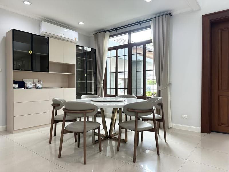 Narasiri Pattanakarn-Srinakarin, Bangkok, 878 Soi Srinakarin 20, Khlong Chan, Bang Kapi, Bangkok, 4 Bedrooms, 375 sqm, Single Detached House For Rent, by คุณรวีวรรณ อู่เงิน, 500537157 - DDproperty.com