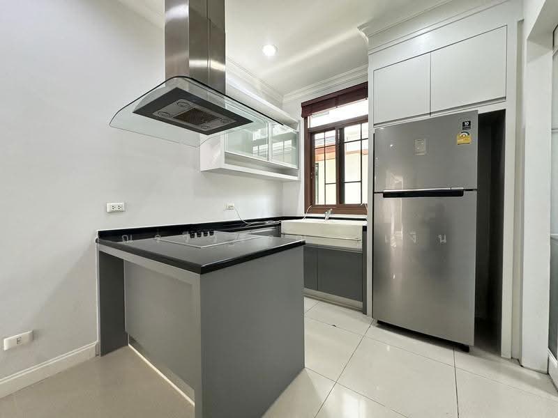 Narasiri Pattanakarn-Srinakarin, Bangkok, 878 Soi Srinakarin 20, Khlong Chan, Bang Kapi, Bangkok, 4 Bedrooms, 375 sqm, Single Detached House For Rent, by คุณรวีวรรณ อู่เงิน, 500537157 - DDproperty.com