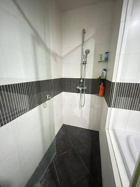 Urbana Sathorn, Bangkok, 55 South Sathorn Road, Thung Maha Mek, Sathon, Bangkok, 1 Bedroom, 70 sqm, Condo For Rent, by Farida Phetnuam, 500537158 - DDproperty.com