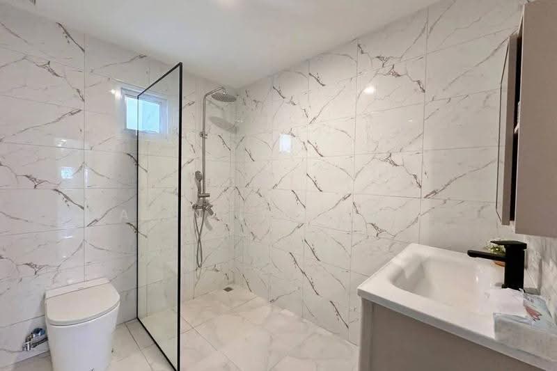 undefined, Chon Buri (Pattaya), Nong Pru, Bang Lamung (Pattaya), Chon Buri (Pattaya), 4 Bedrooms, 250 sqm, Villa For Sale, by Valen Lokunpai , 500537167 - DDproperty.com