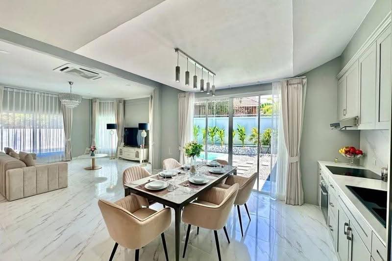 undefined, Chon Buri (Pattaya), Nong Pru, Bang Lamung (Pattaya), Chon Buri (Pattaya), 4 Bedrooms, 250 sqm, Villa For Sale, by Valen Lokunpai , 500537167 - DDproperty.com