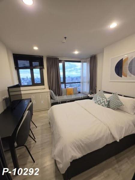 XT Huaikhwang, Bangkok, 244 Ratchadaphisek Road, Huai Khwang, Bangkok, Studio, 30 sqm, Condo For Rent, by Nichaphat Sakunchayapha, 500537255 - DDproperty.com