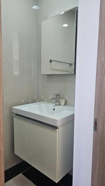 Park Origin Phrom Phong (Park 24), Bangkok, 68 Soi Sukhumvit 24, Khong Tan, Khlong Toei, Bangkok, Studio, 26 sqm, Condo For Rent, by Sakan Akkara-aektalin, 500537266 - DDproperty.com