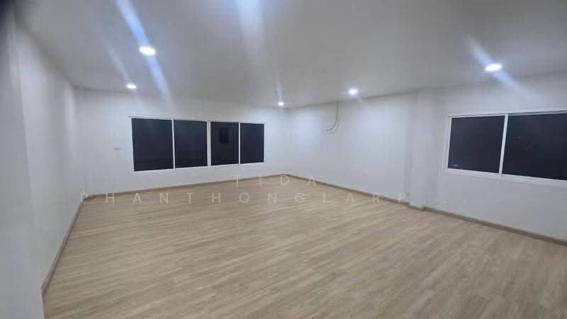 Warehouse with office for rent or sale in Lat Lum Kaeo – newly built, conveniently accessible, Pathum Thani, Lat Lum Kaeo, Pathum Thani, , 500 sqm, Warehouse/Factory For Rent, by Tida phanthonglarptawee, 500537301 - DDproperty.com