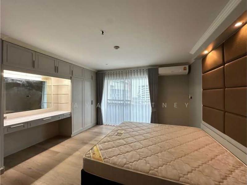 Baan Suanpetch, Bangkok, 18 Soi Sukhumvit 39, Khlong Tan Nua, Watthana, Bangkok, 2 Bedrooms, 135 sqm, Condo For Rent, by Oraya Fortney, 500537328 - DDproperty.com