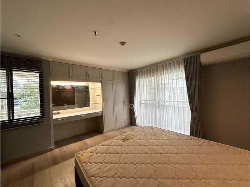 Baan Suanpetch, Bangkok, 18 Soi Sukhumvit 39, Khlong Tan Nua, Watthana, Bangkok, 2 Bedrooms, 135 sqm, Condo For Rent, by Oraya Fortney, 500537328 - DDproperty.com