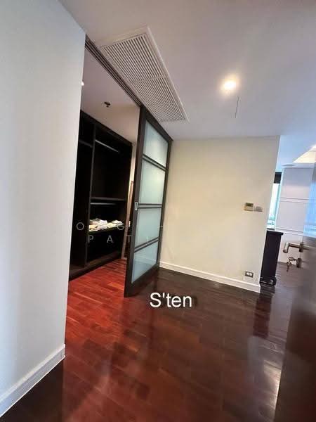 The Oleander, Bangkok, 44 Soi Sukhumvit 11, Khlongtoei Nua, Watthana, Bangkok, 4 Bedrooms, 285 sqm, Condo For Rent, by Tongchompoo Pattanachaiwongkoon, 500537335 - DDproperty.com