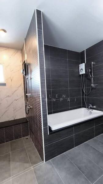 Seabreeze Villa Pattaya, Chon Buri (Pattaya), ถนนสุขุมวิท, Bang Lamung, Bang Lamung (Pattaya), Chon Buri (Pattaya), 3 Bedrooms, 250 sqm, Villa For Sale, by Valen Lokunpai , 500537343 - DDproperty.com
