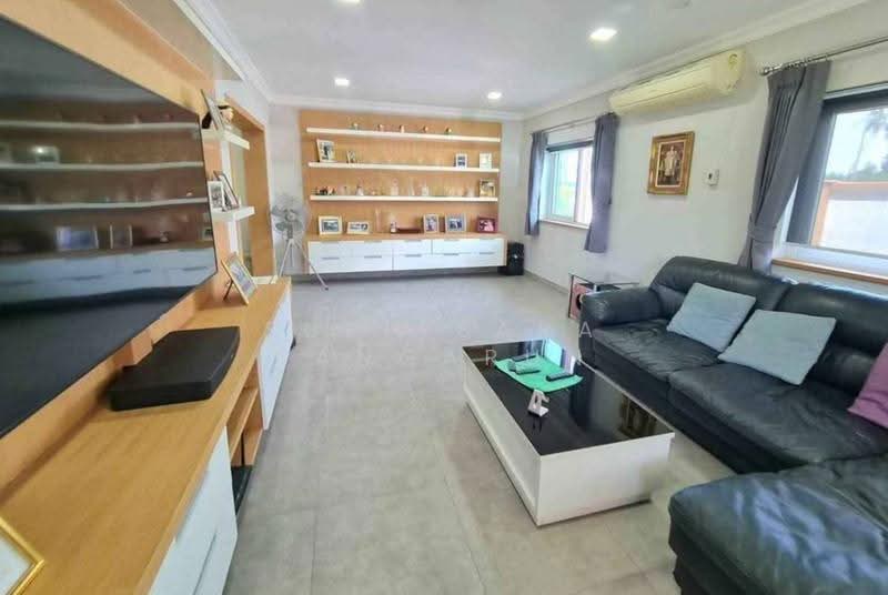 4-BR Villa, Chon Buri (Pattaya), Bang Sa-re, Sattahip, Chon Buri (Pattaya), 4 Bedrooms, 1,400 sqm, Villa For Sale, by Supitsara Sangarun, 500537395 - DDproperty.com