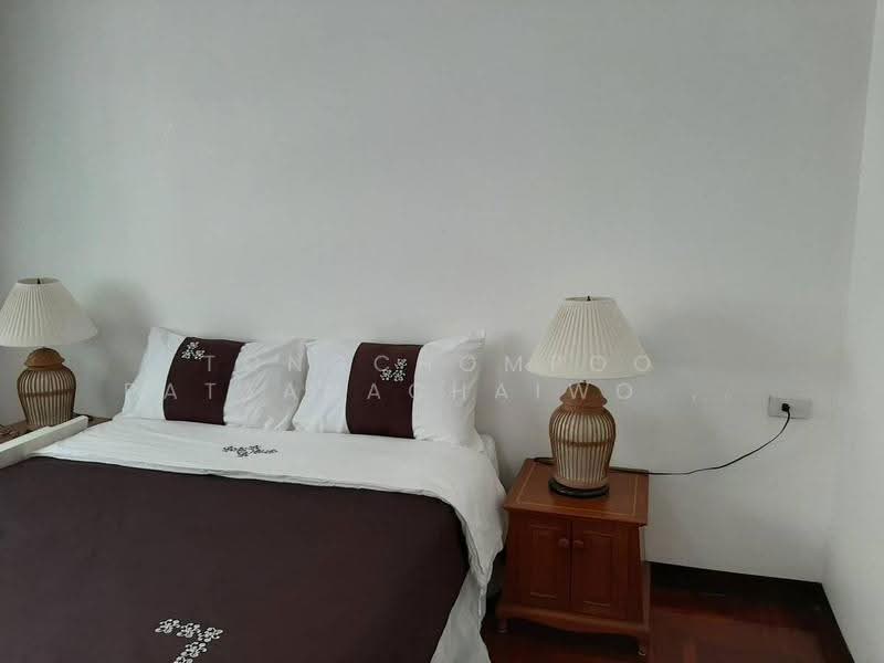 Kanta Mansion, Bangkok, 73 Soi Sukhumvit 26, Khong Tan, Khlong Toei, Bangkok, 3 Bedrooms, 265 sqm, Apartment For Rent, by Tongchompoo Pattanachaiwongkoon, 500537412 - DDproperty.com