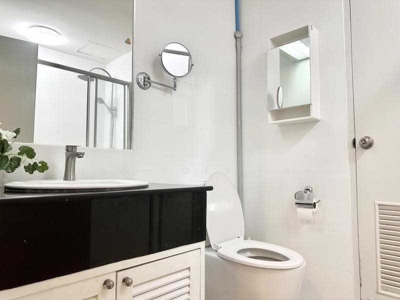 The Royal Place 2, Bangkok, 6-6/429 Soi Mahatlek Luang 2, Lumphini, Pathum Wan, Bangkok, 1 Bedroom, 63 sqm, Condo For Rent, by Khun Toey เตย, 500537431 - DDproperty.com