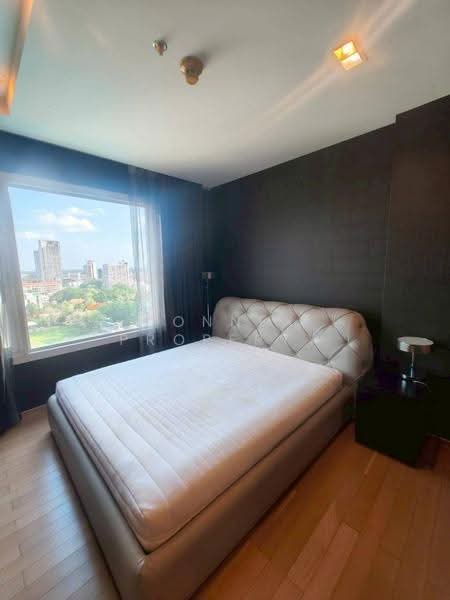 Siri At Sukhumvit, Bangkok, 902 Sukhumvit Road, Phra Kanong, Khlong Toei, Bangkok, 2 Bedrooms, 69 sqm, Condo For Rent, by Connex Property, 500537542 - DDproperty.com
