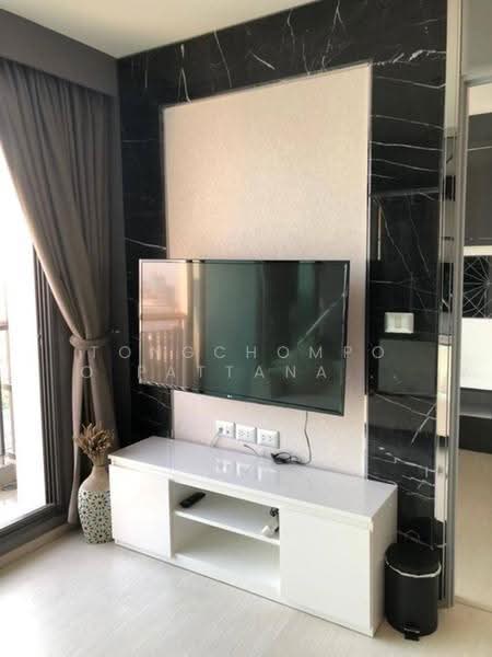 Rhythm Sukhumvit 42, Bangkok, Soi Sukhumvit 42, Sukhumvit Road, Phra Kanong, Khlong Toei, Bangkok, 2 Bedrooms, 56 sqm, Condo For Rent, by Tongchompoo Pattanachaiwongkoon, 500537543 - DDproperty.com