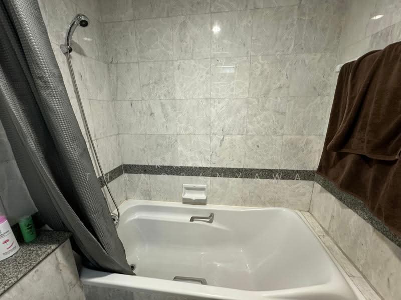 President Place, Bangkok, 975 Phloen Chit Rd, Lumphini, Pathum Wan, Bangkok, 1 Bedroom, 40 sqm, Condo For Rent, by Kanin Thangpanyawa, 500537557 - DDproperty.com