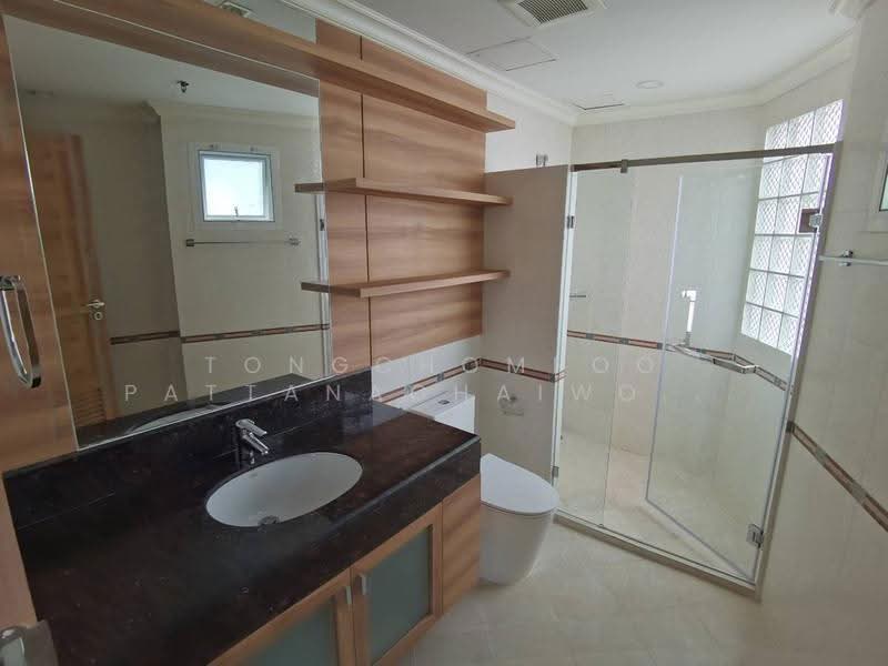 BT Residence, Bangkok, 8 Soi Sukhumvit 8, Khlong Toei, Bangkok, 3 Bedrooms, 300 sqm, Apartment For Rent, by Tongchompoo Pattanachaiwongkoon, 500537573 - DDproperty.com